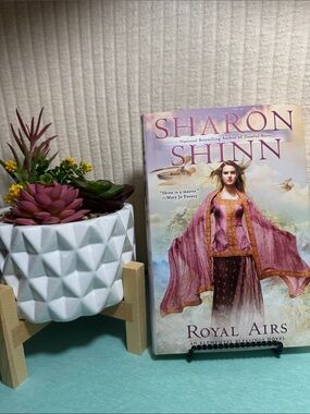 Royal Airs by Sharon Shinn